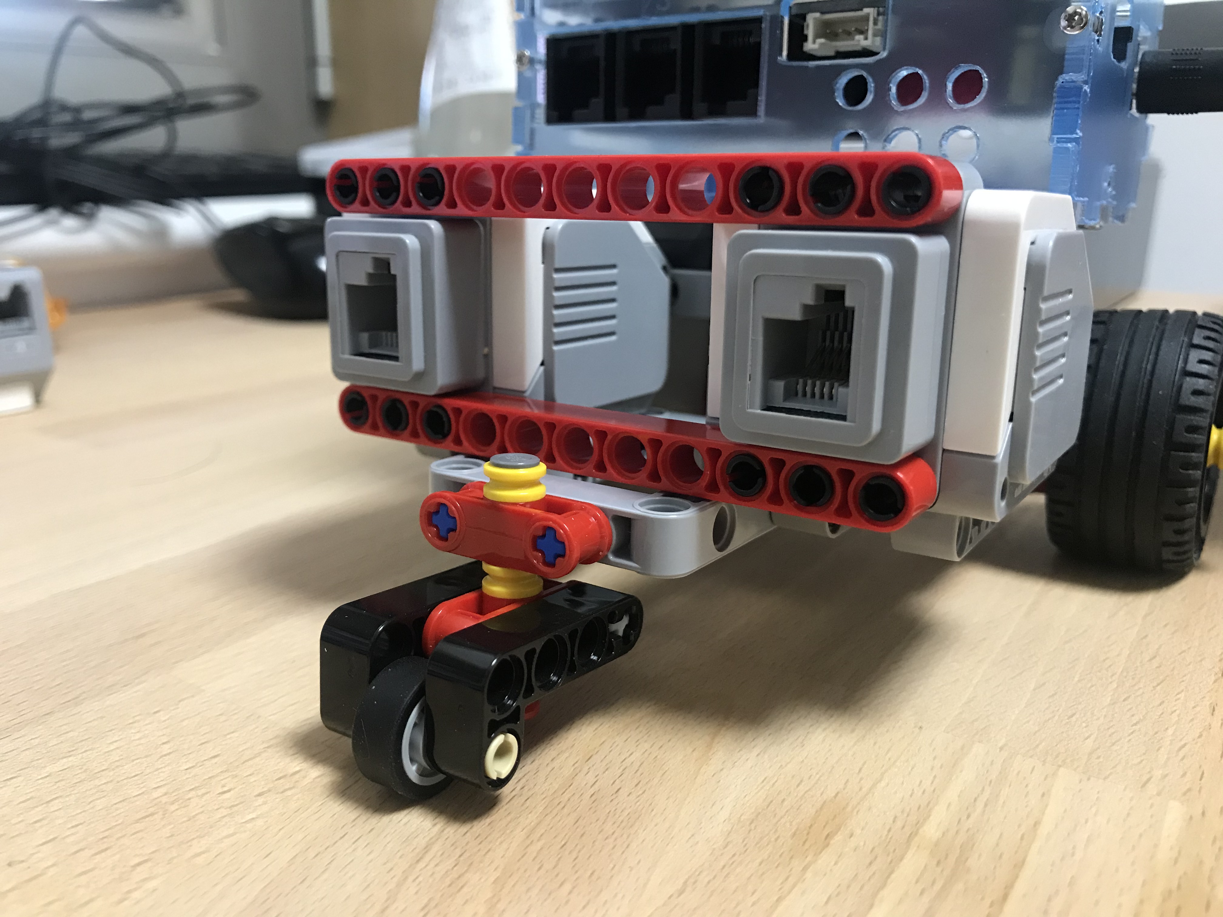 原始转向轮设计